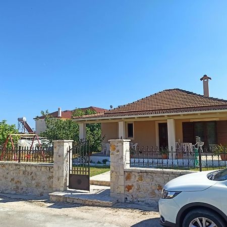 *Villa Pap-Live The Greek Hospitality In A Village* Nea Sampsounta Kültér fotó