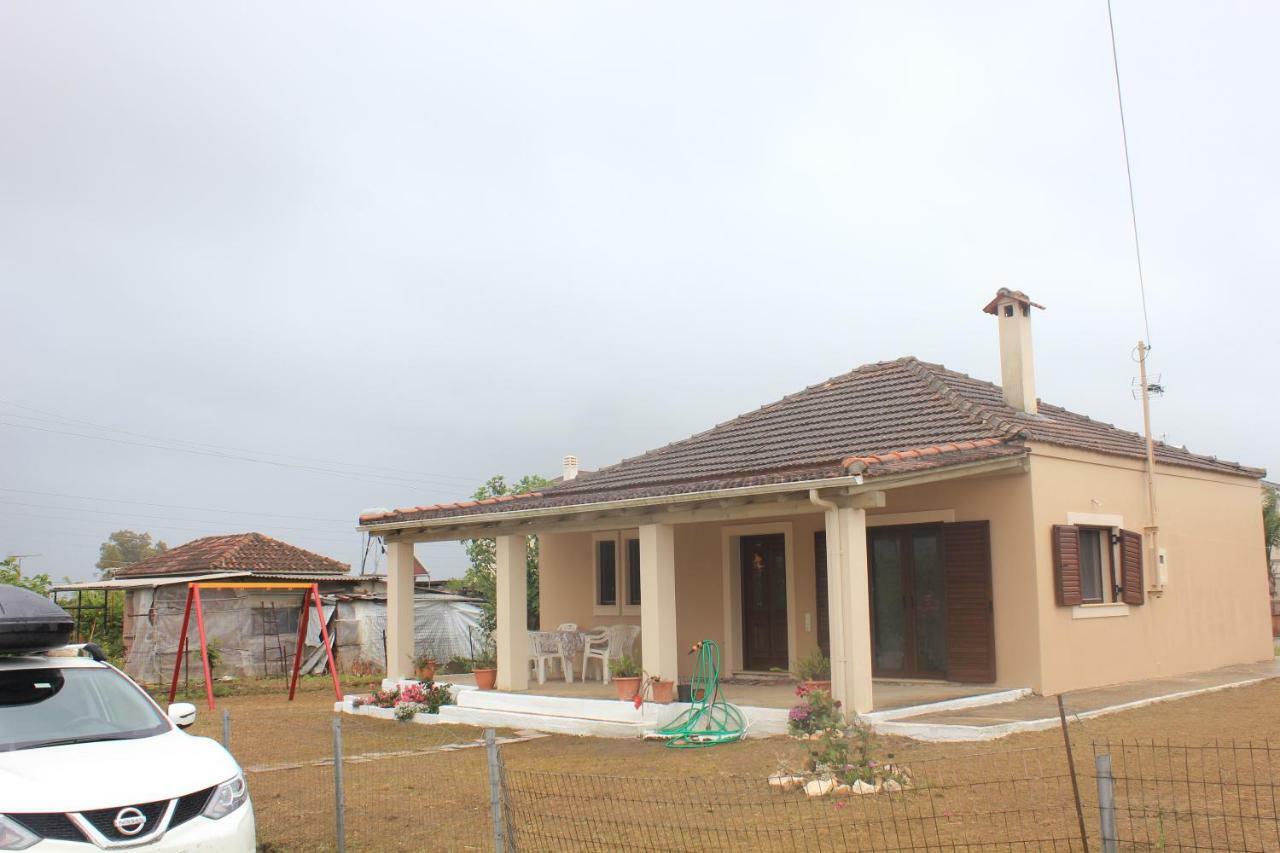 *Villa Pap-Live The Greek Hospitality In A Village* Nea Sampsounta Kültér fotó